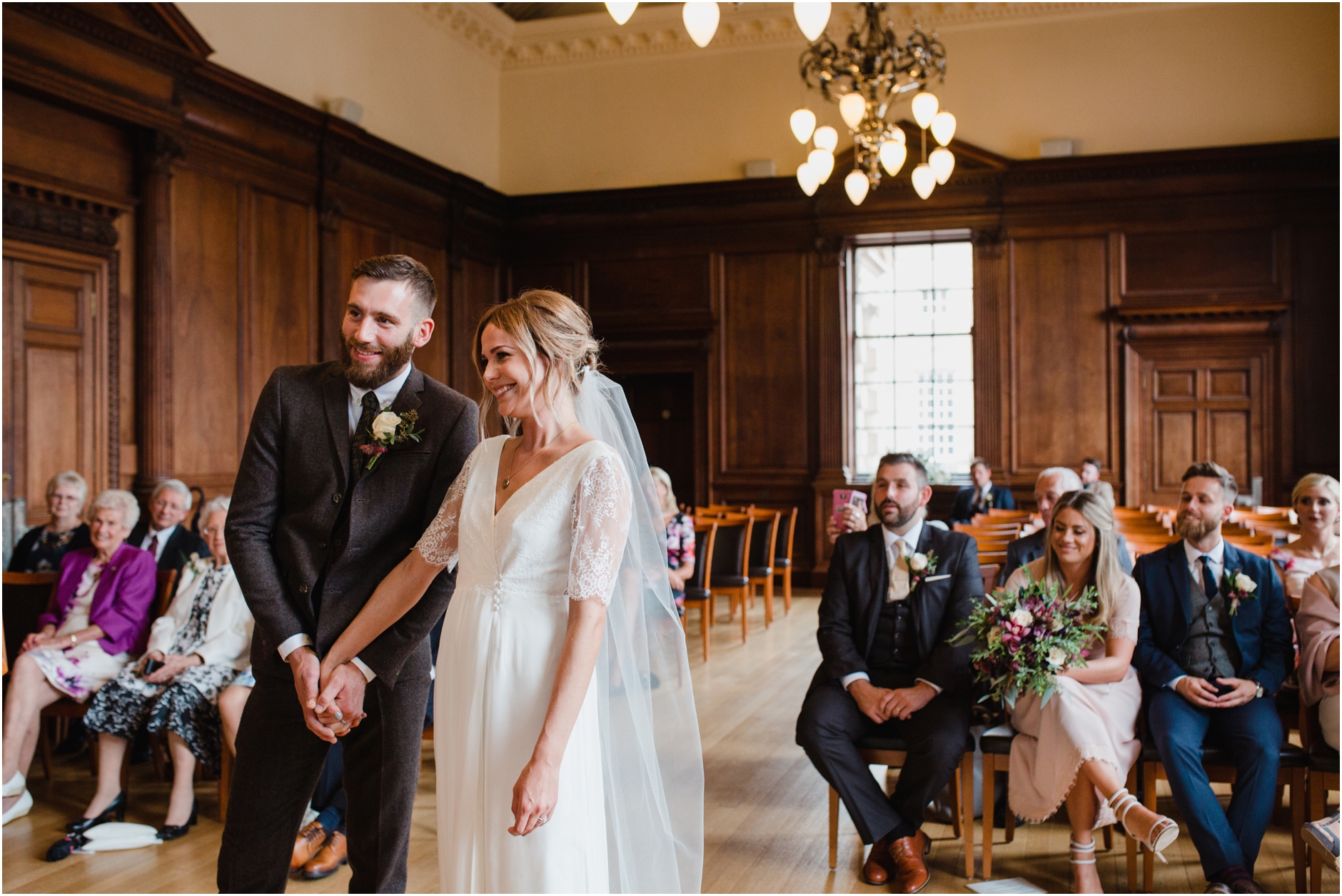 stylish edinburgh city wedding photos