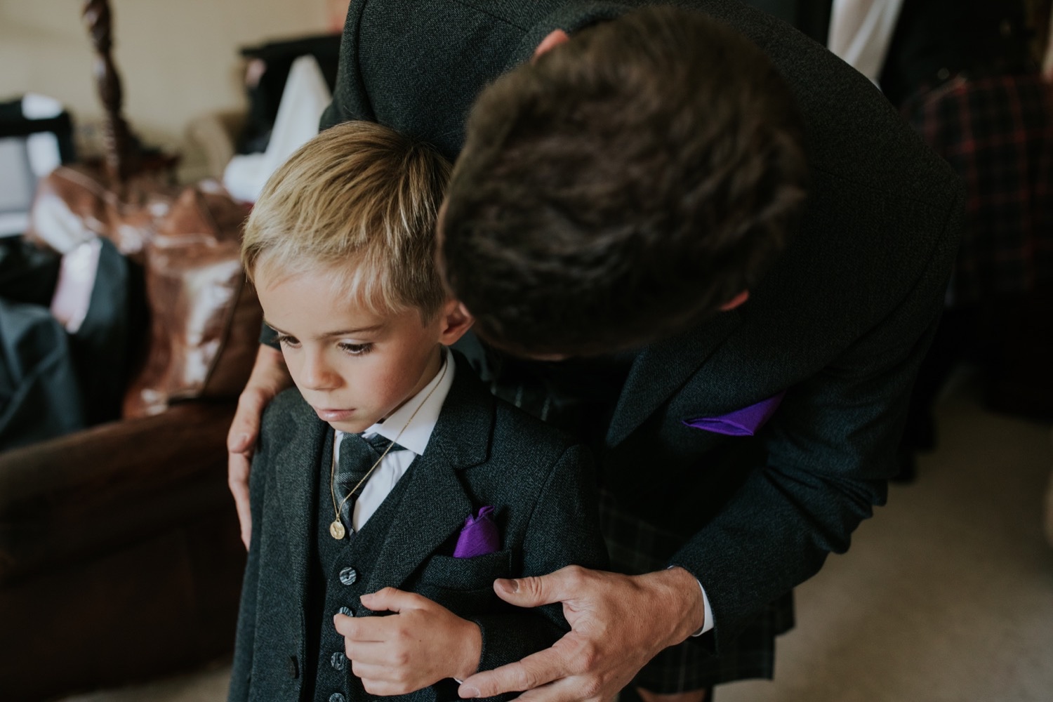 bride getting ready on her wedidng day at carberry tower venue