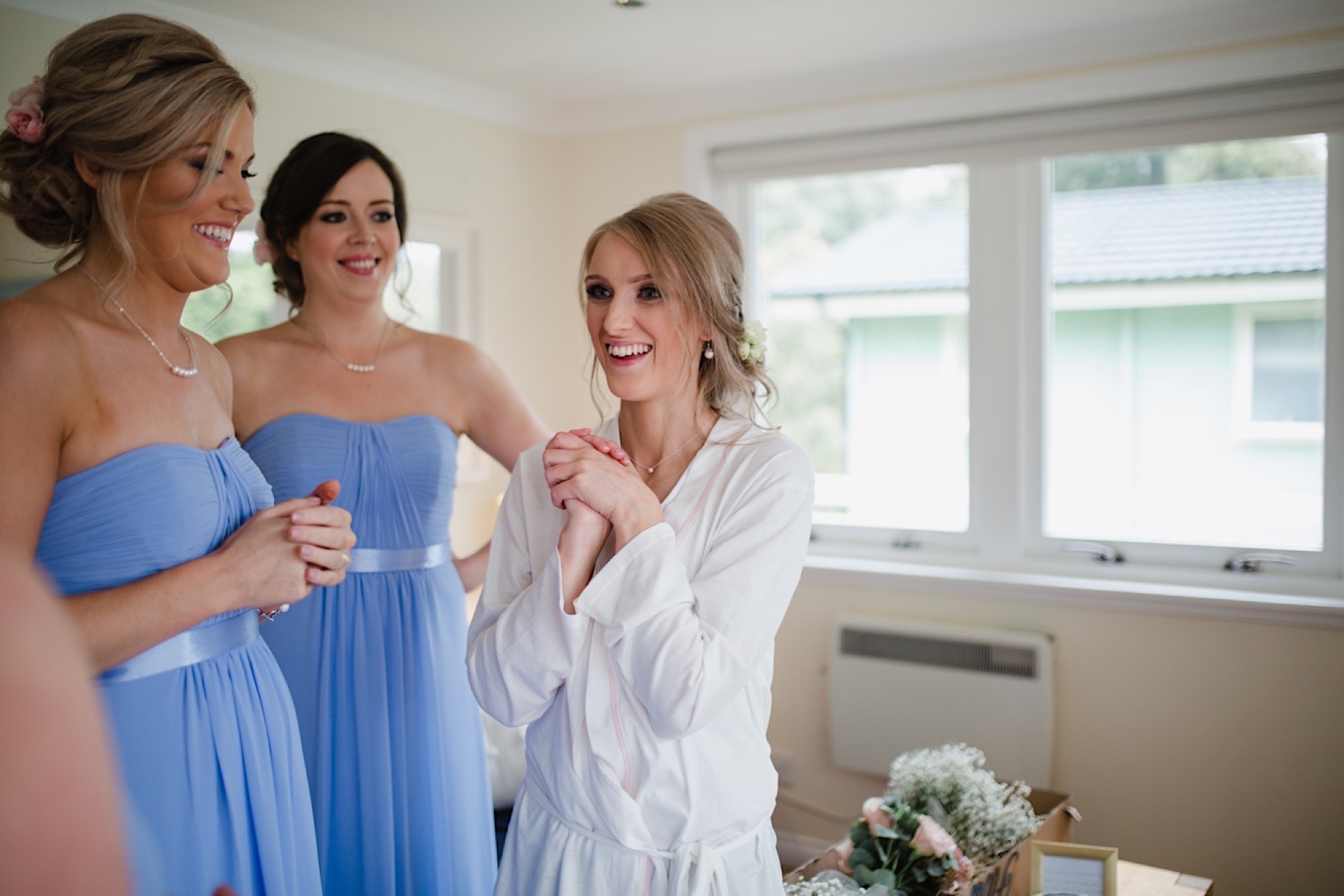 bride getting ready wedding at cruin loch lomand