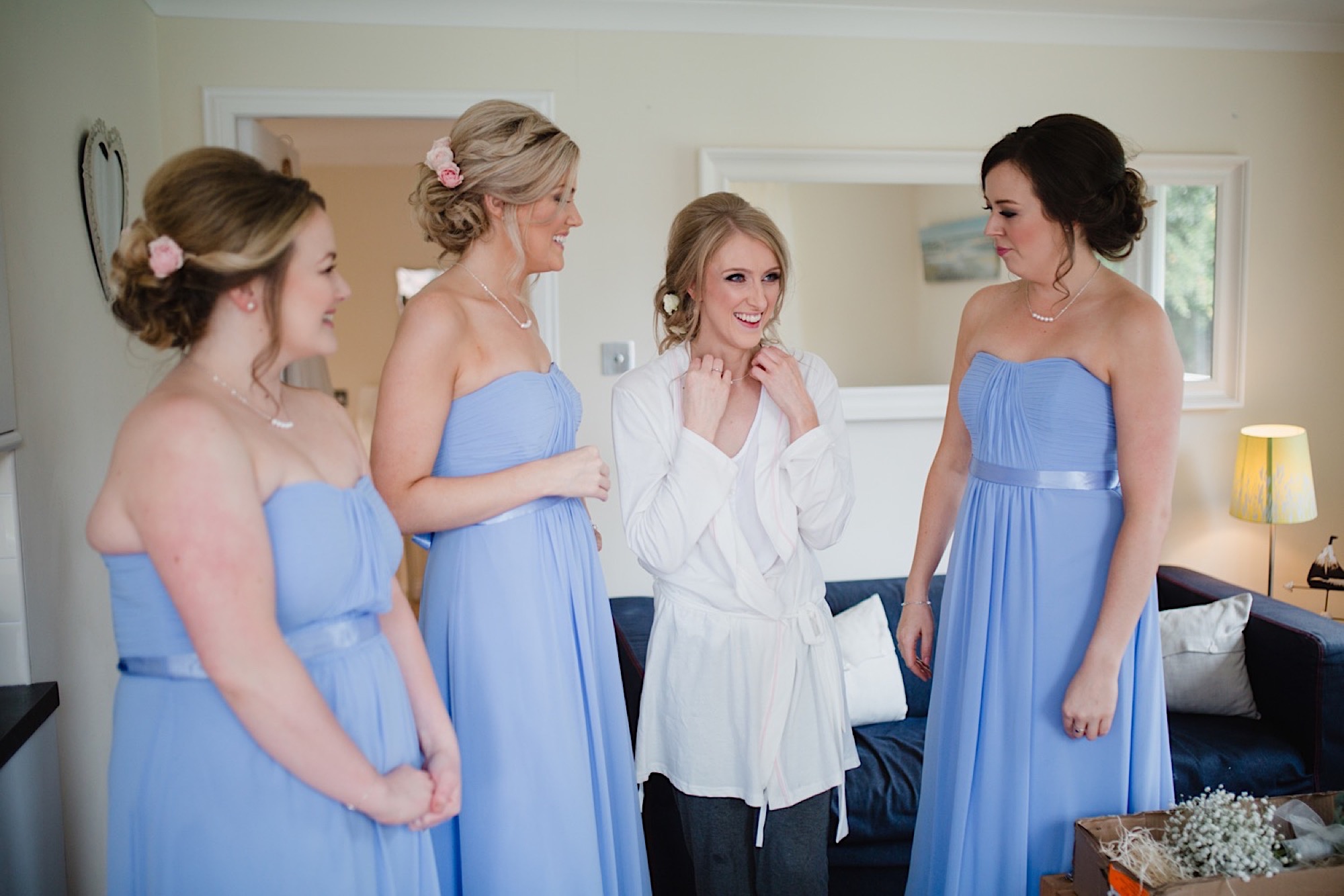 bride getting ready wedding at cruin loch lomand