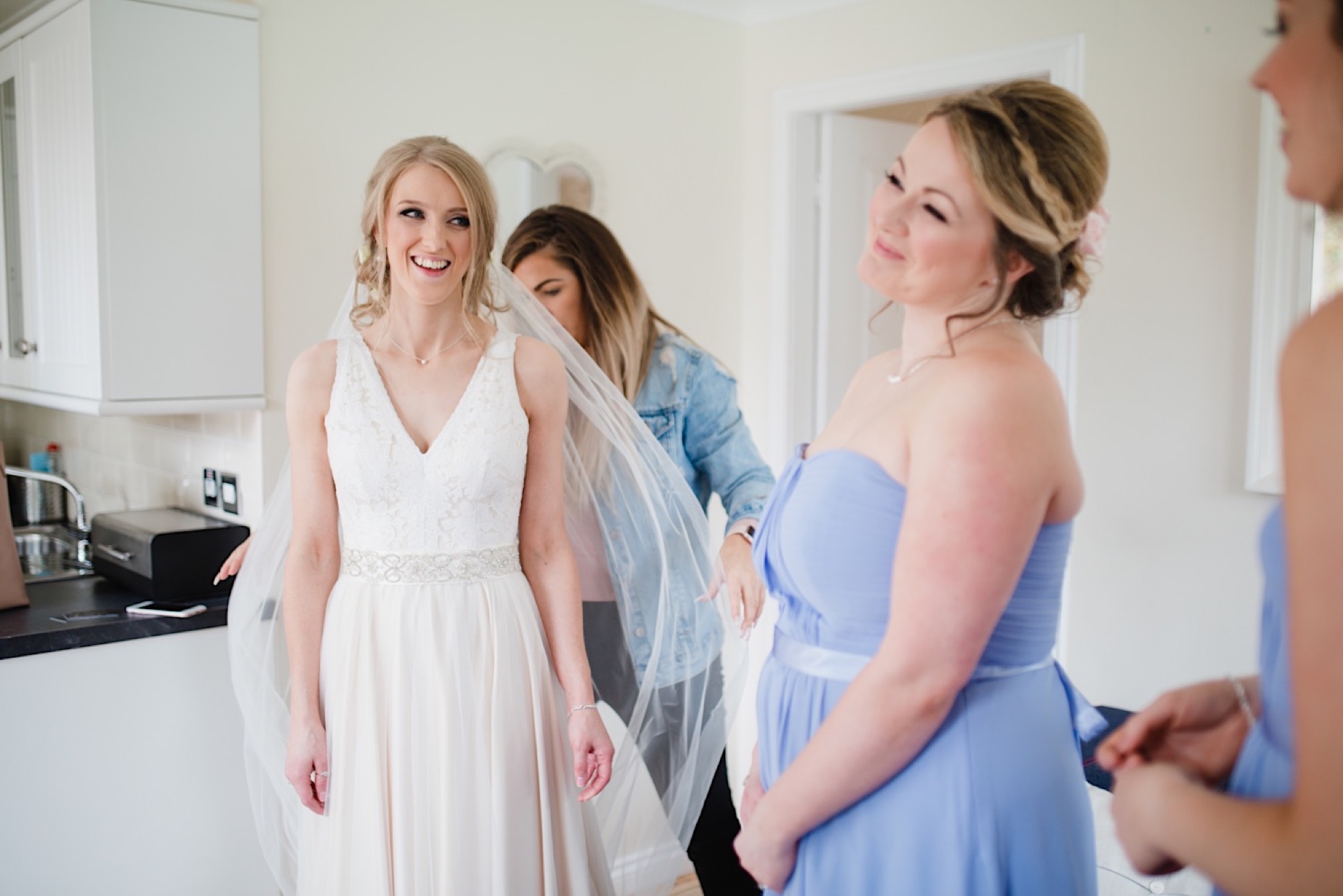 bridesmaids and bride wedding morning cruin loch lomand