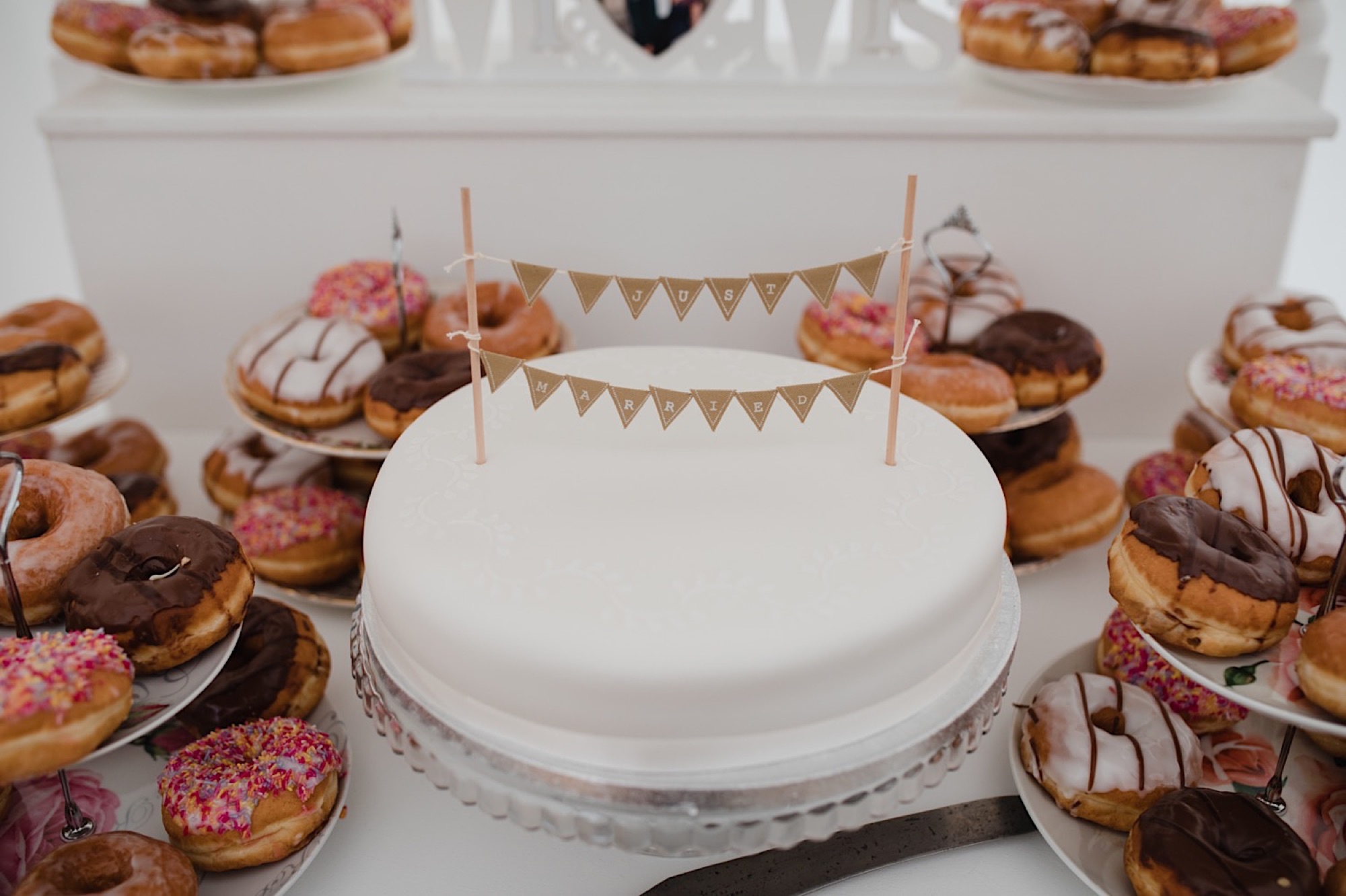 doughnuts cart wedding details