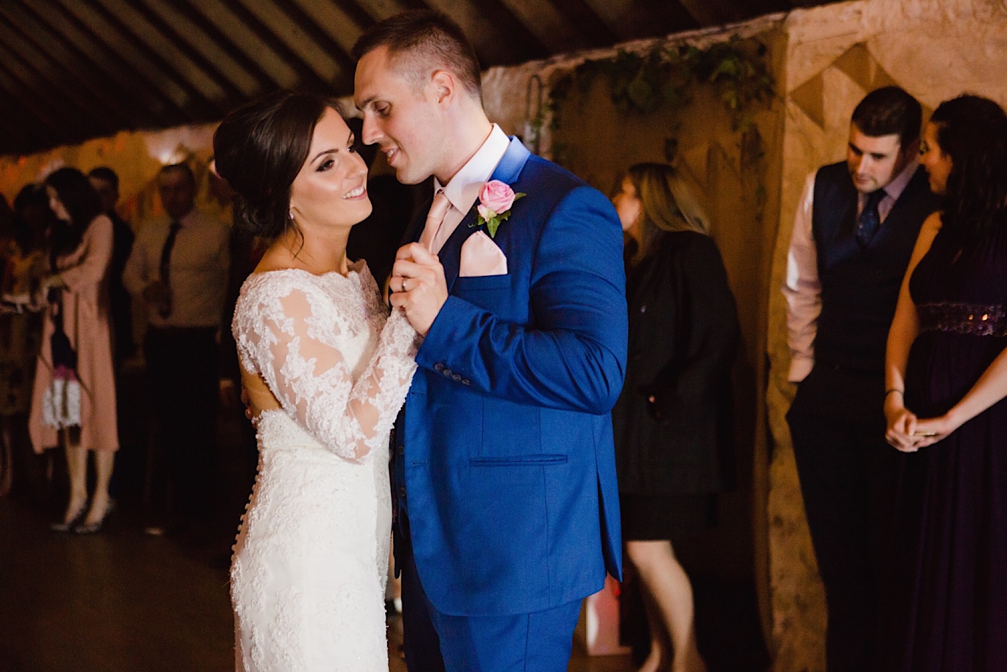 tullibole castle wedding photographer